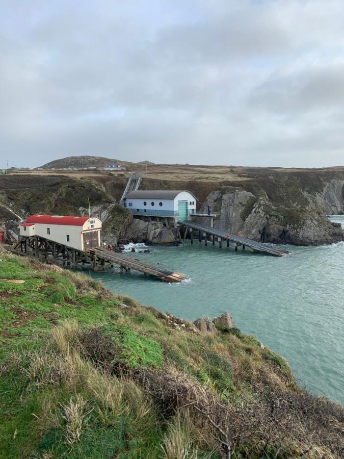 Craig-Y-Mor Suites With Sea Views Whitesands St Davids Экстерьер фото